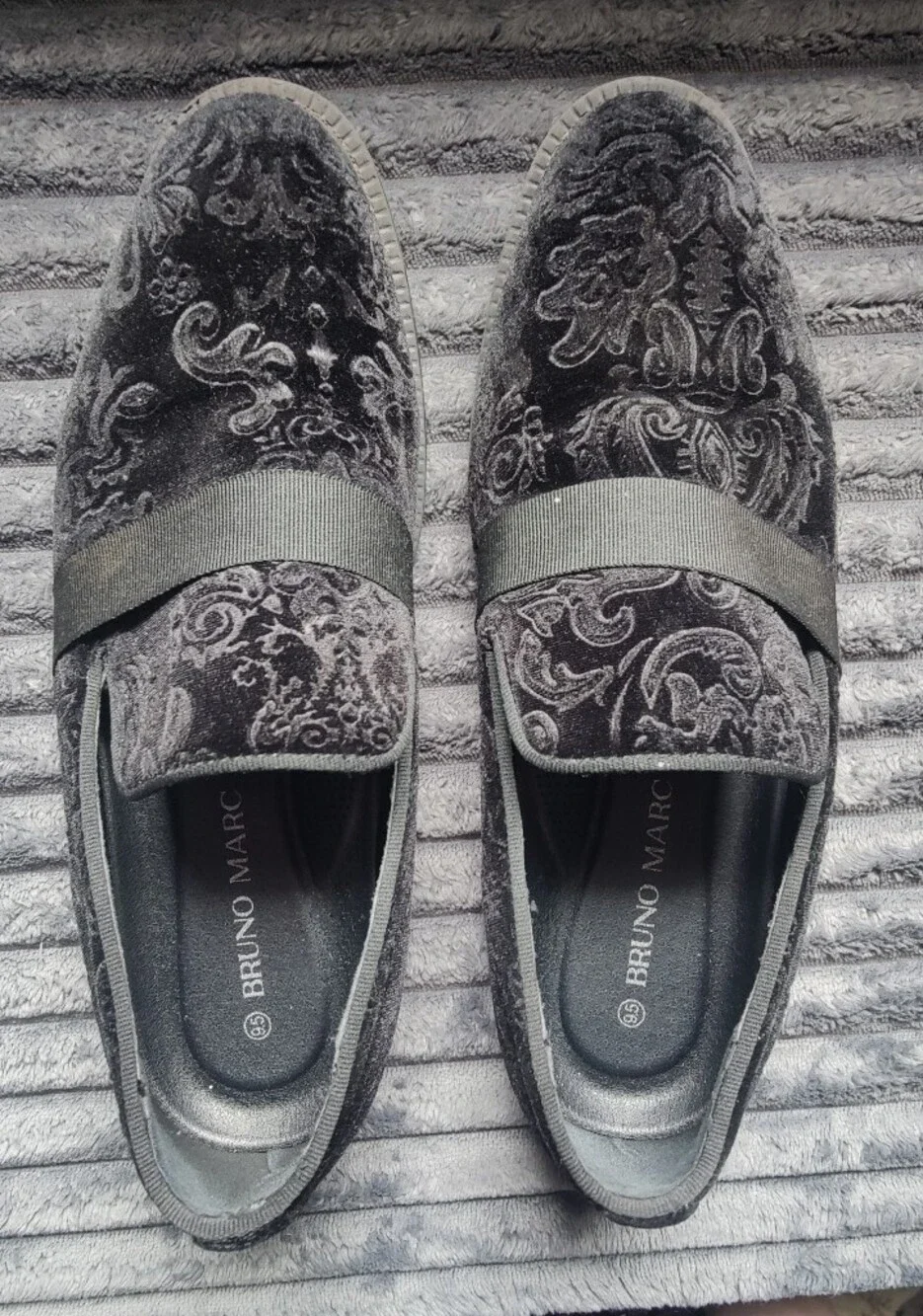 Bruno Marc Men's Black Velvet Patterned Slip-On Loafers